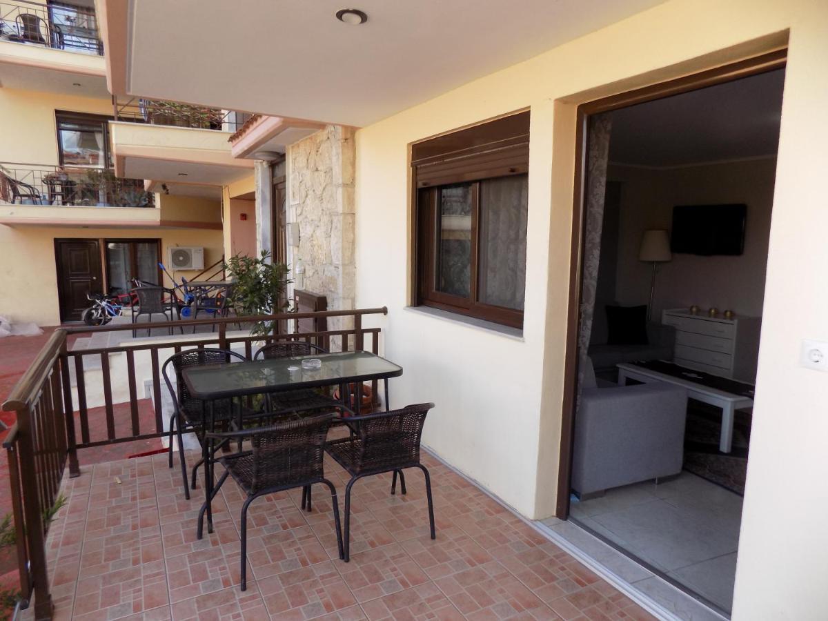 Elzaf2 Apartment Afytos Exterior photo